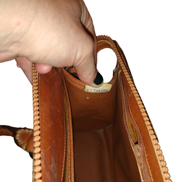 Vintage 1995 Dooney & Bourke Cream/Brown Pebble Leather Handbag Satchel - Picture 7 of 15